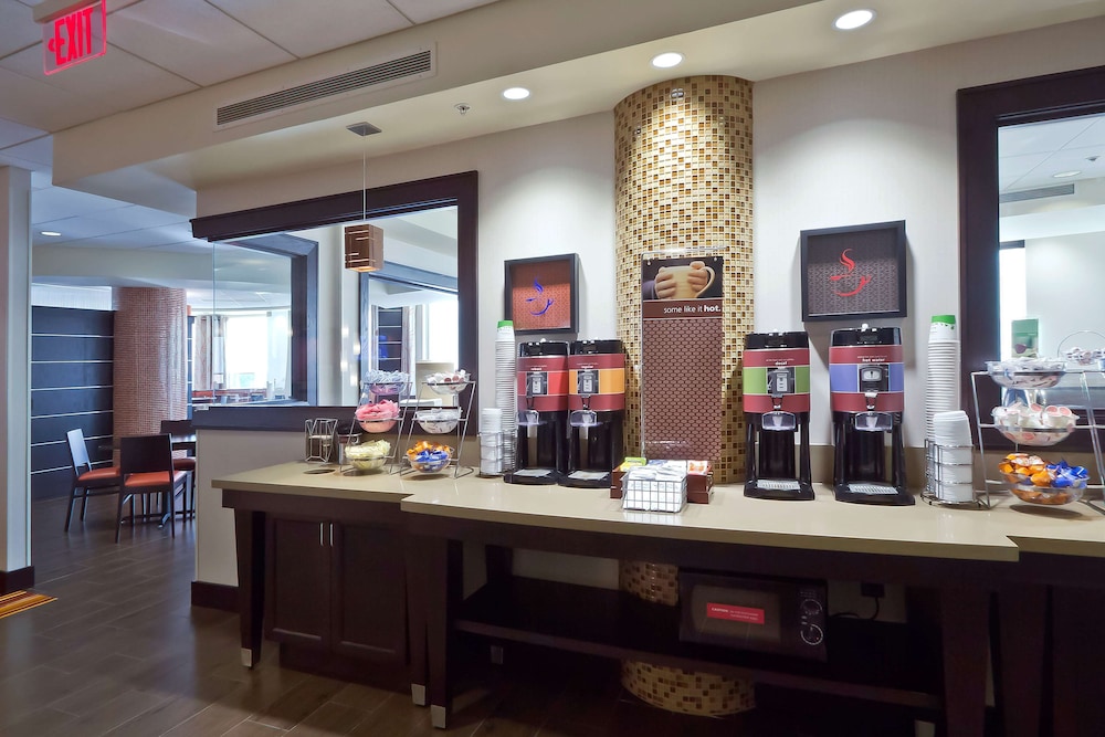 Hampton Inn & Suites Columbus Downtown - photo 54