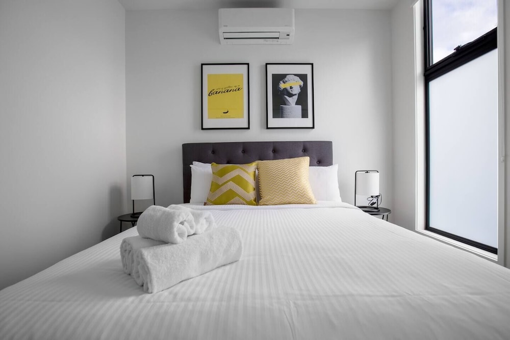 Elegant Stylish Living@mooneeponds Wifi parking — hotel in Moonee Ponds