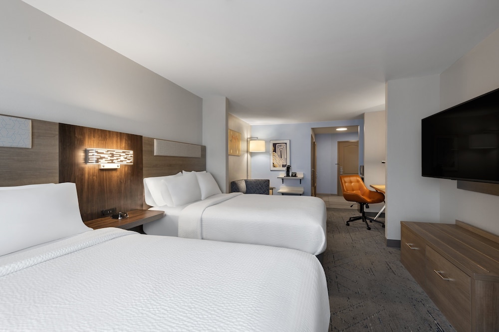 Holiday Inn Express Savannah Airport - photo 9
