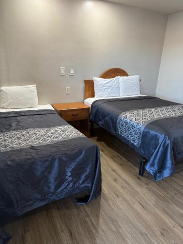 Apple Valley Motel - photo 17