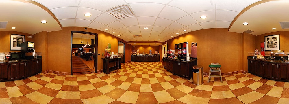 Hampton Inn & Suites Casper - photo 38