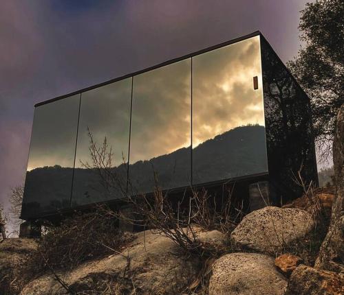 Paradise Ranch Inn Stellar House Hot Tub Sauna — 4-Star Luxury Hotel in Three Rivers, United States