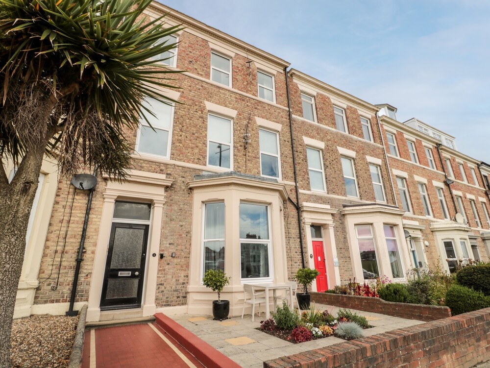 Studio 51 Tynemouth — 4-Star Luxury Hotel in North Shields, United Kingdom