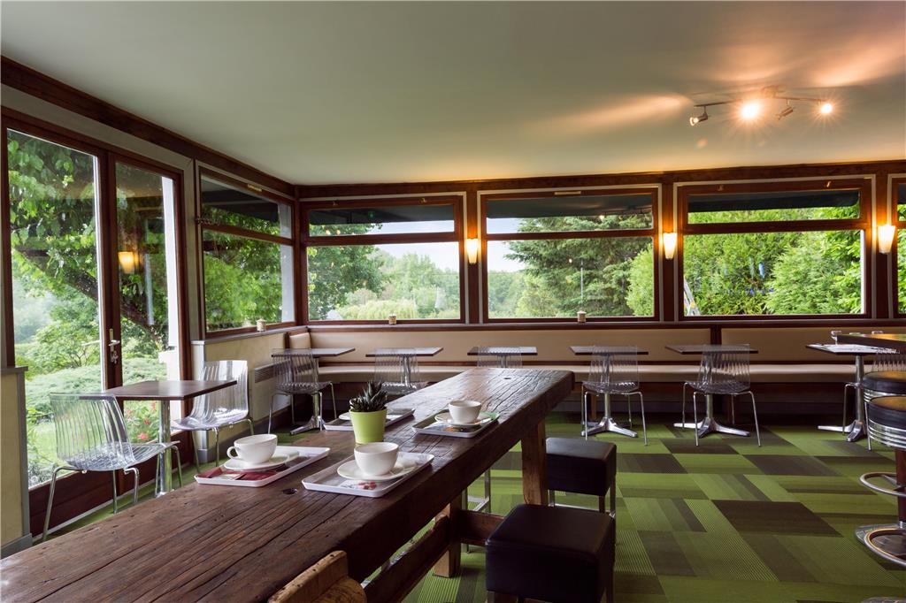 The Originals Access Hôtel La Dousseine pet-friendly hotel Anet