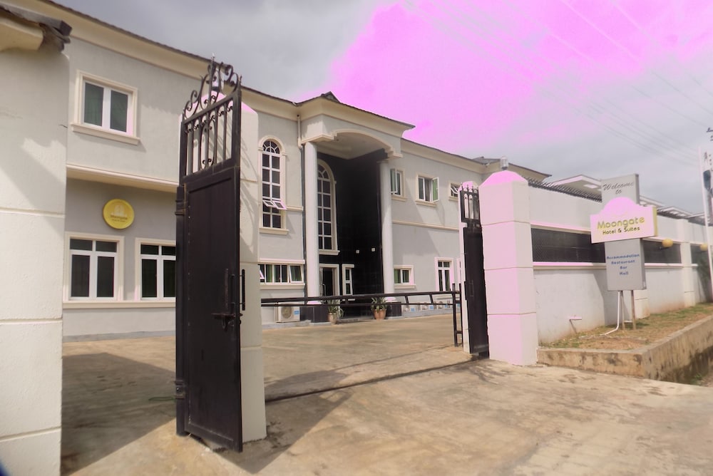 Moongate Hotel and Suites in Abeokuta, Nigeria