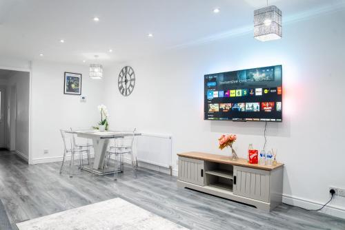 Karazo LTD Luxurious contractor friendly 2 bed in Croydon — Croydon — photo 3
