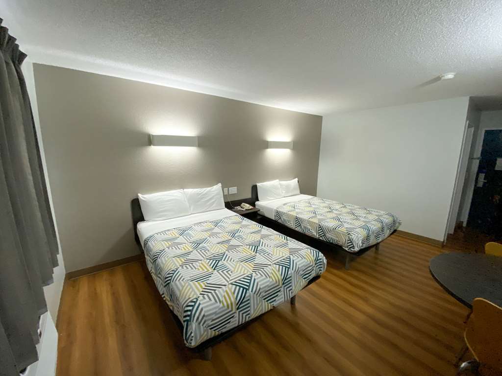 The Reserve Inn - photo 10
