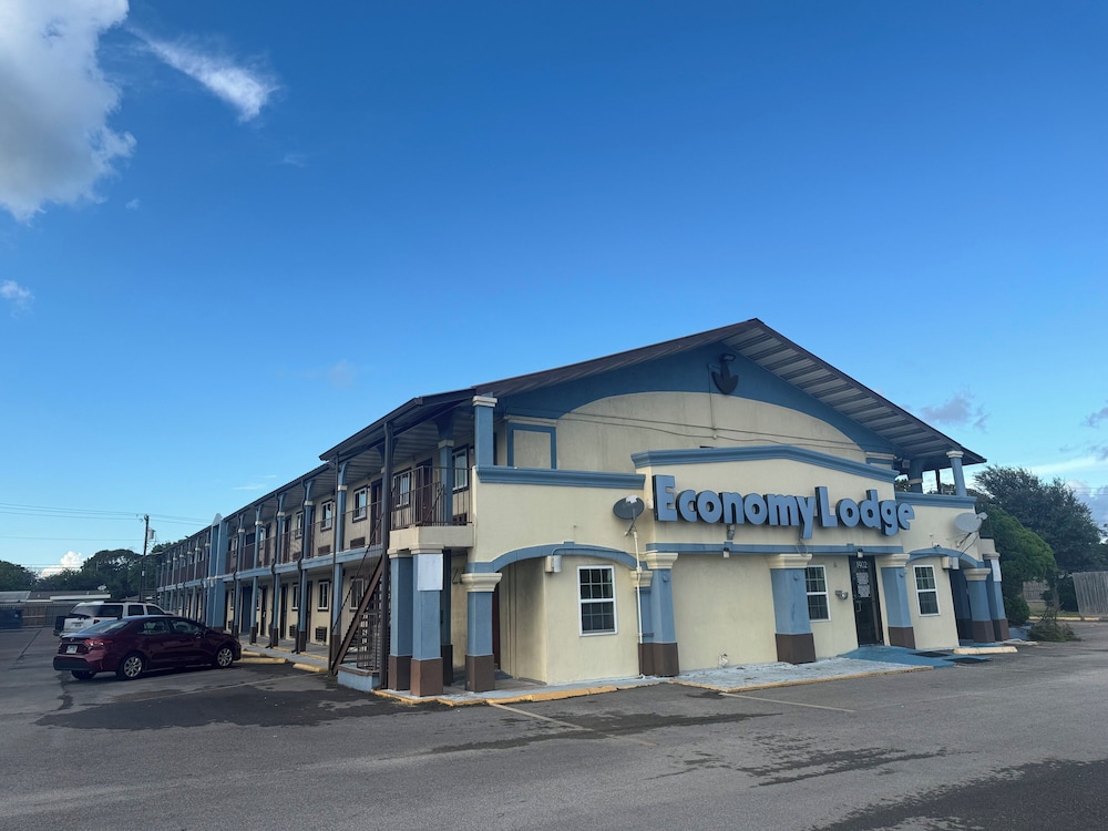 Economy Lodge by Hotel O Texas City - photo 24