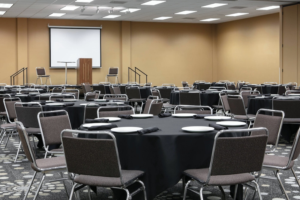 Courtyard by Marriott Sioux City Downtown Convention Center - photo 30