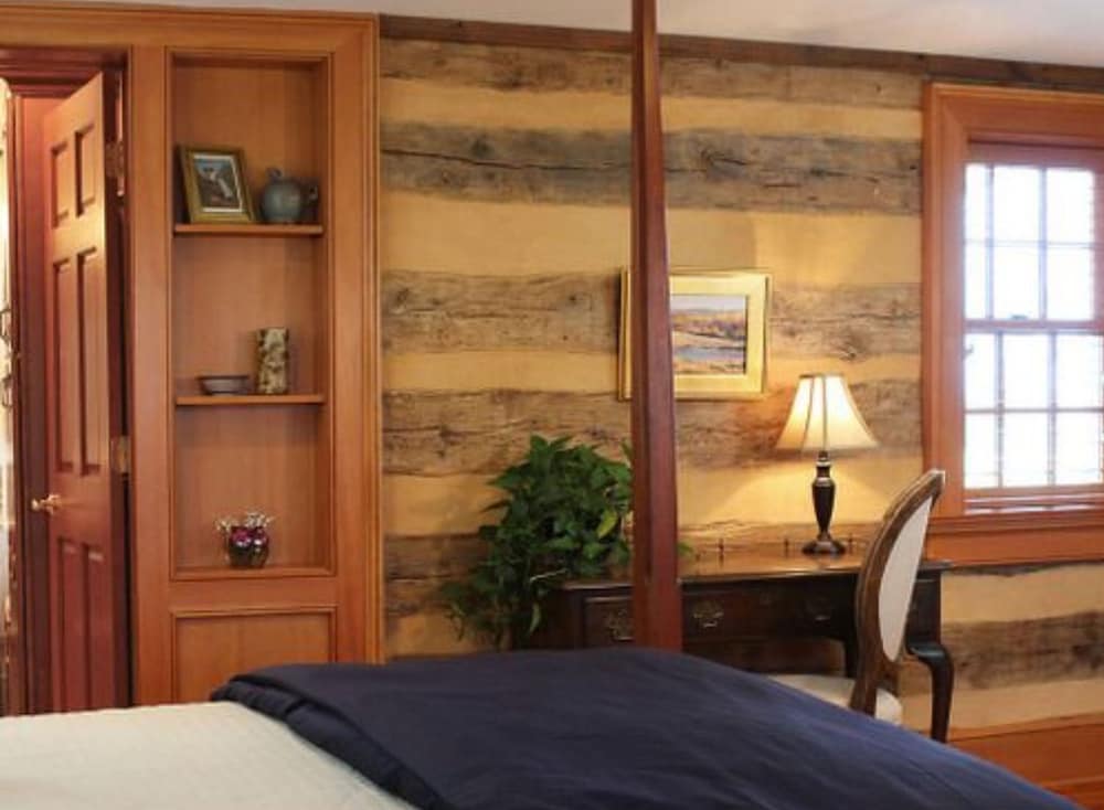 Hillbrook Inn - photo 20