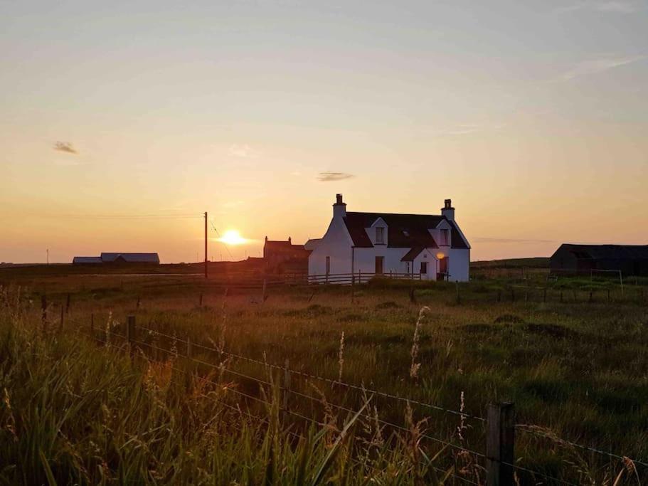 Traditional Croft House 18254810 — Benbecula