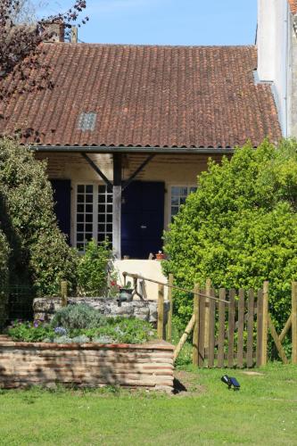 Les Séchoirs - carbon neutral hotel in Clairac
