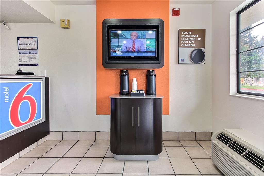 Motel 6 Salinas CA North Monterey Area - photo 21