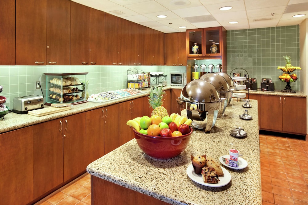 Homewood Suites by Hilton Falls Church I 495 at Rt. 50 - photo 13