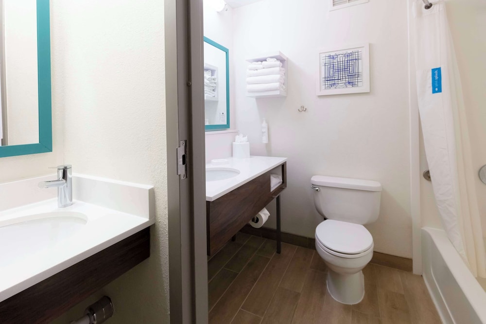 Hampton Inn Scranton at Montage Mountain - photo 14