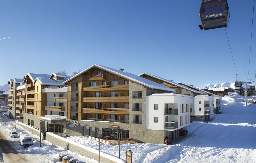 Résidence Odalys l'Eclose — 5-Star Luxury Hotel in Huez, France
