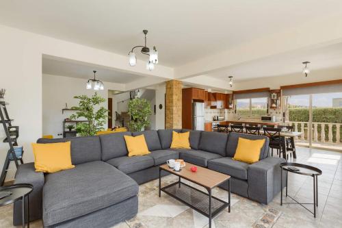 Villa Olympian Sun by Villa Plus