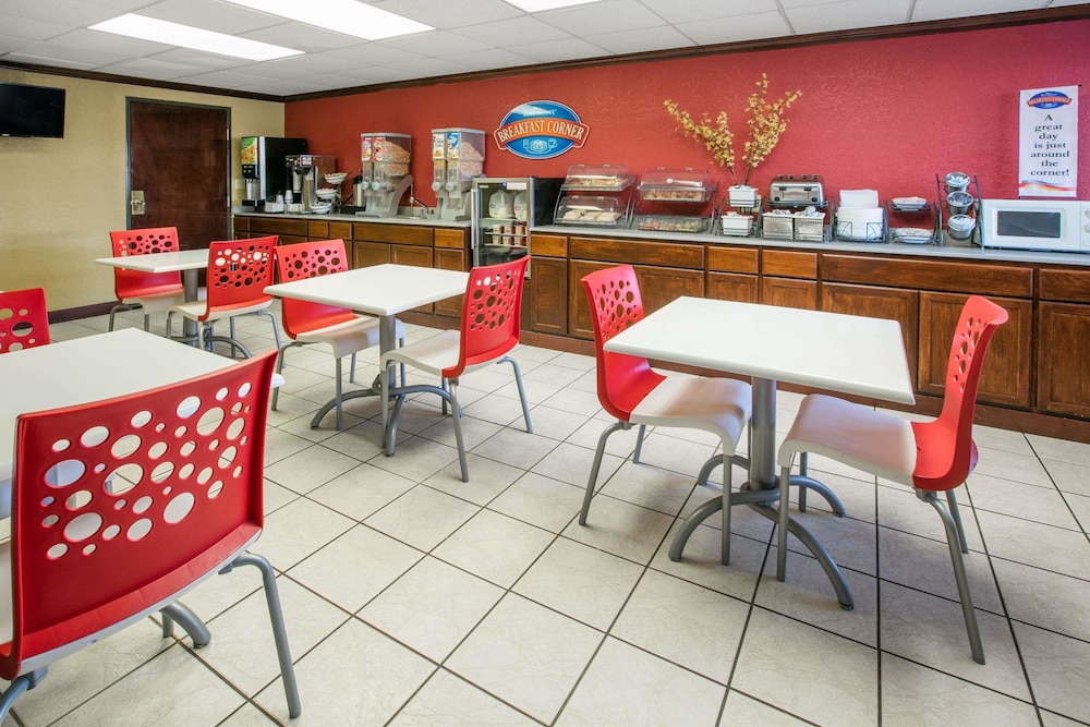 Quality Inn Lawton near Fort Sill - photo 7