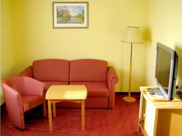 Hotel am Platz — Hohenmoelsen — photo 2