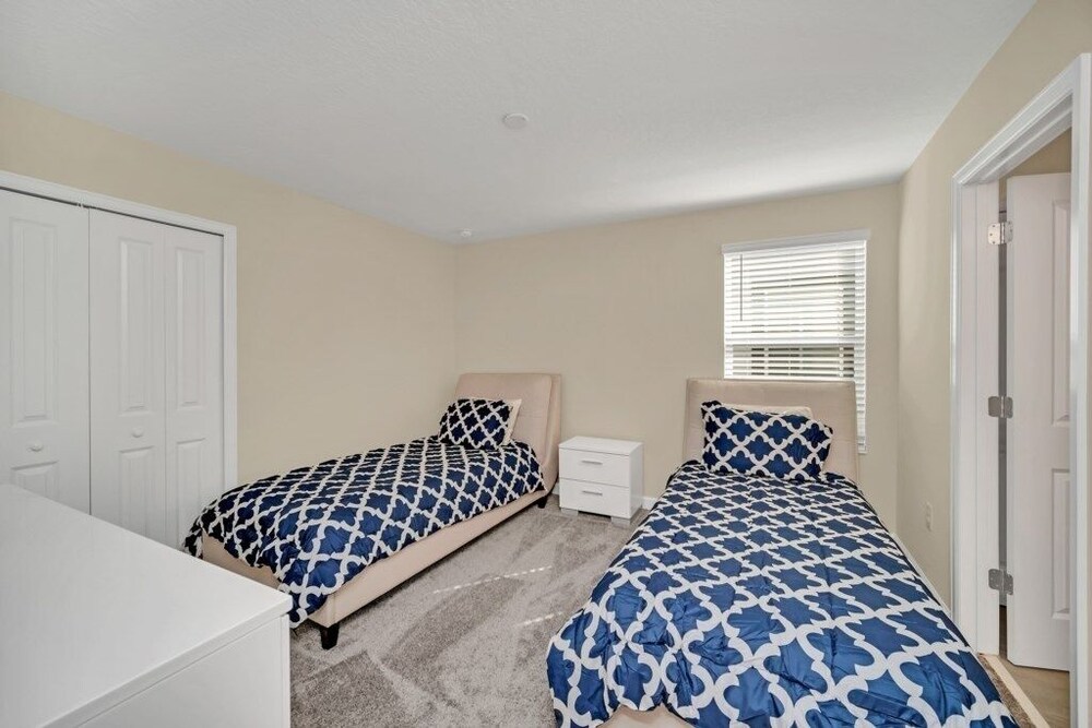 Ultimate 9 Champions Gate Resort Property With Spa 9 Bedroom Villa by RedAwning Kissimmee - photo 10