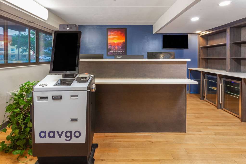 Travelodge by Wyndham Peoria - photo 11