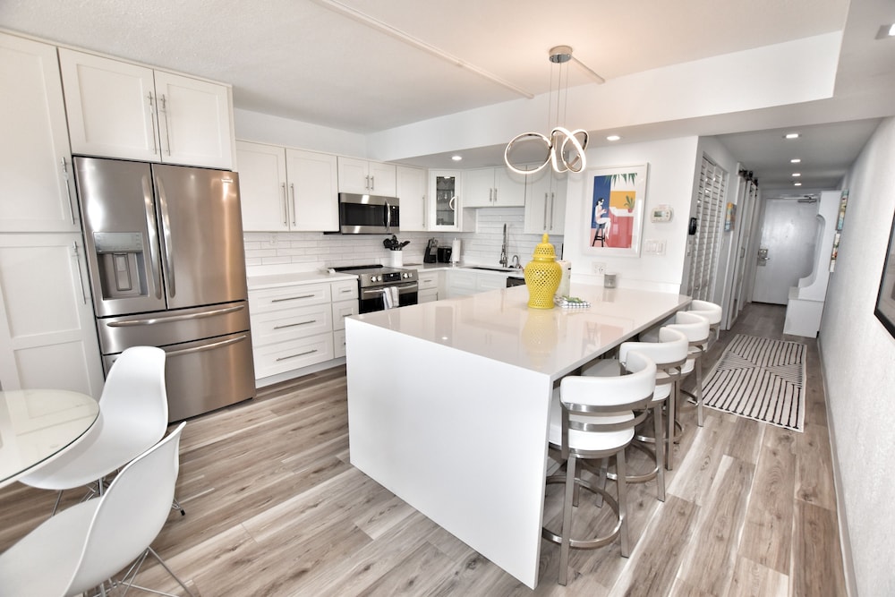 0607 Waters Edge Resort 1 Bedroom Condo by Redawning - photo 8