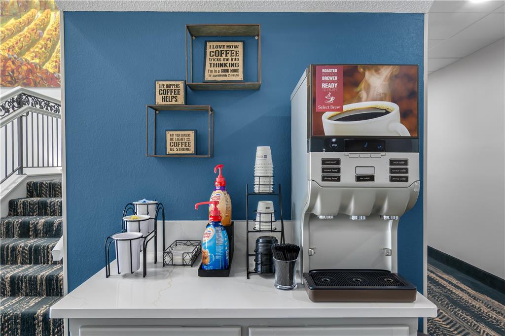 Best Western Plus Washington Hotel - photo 41