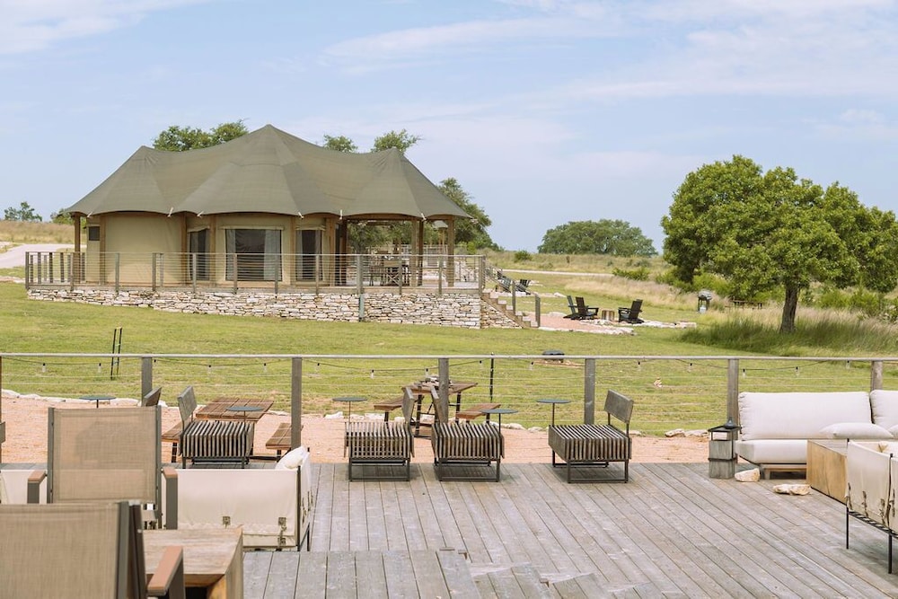 Outdoorsy Hill Country - photo 61