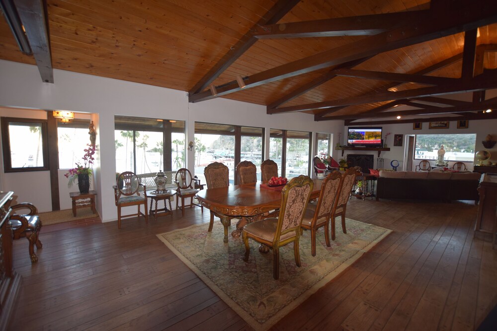 Catalina Courtyard Suites - photo 5