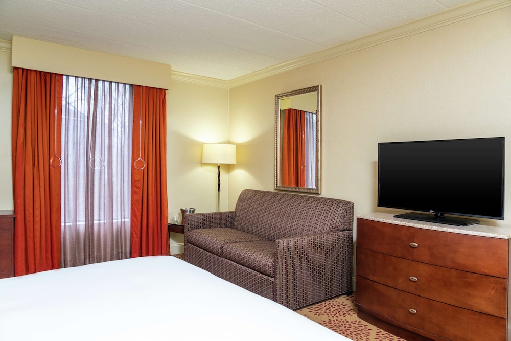 DoubleTree by Hilton Hotel Grand Rapids Airport - photo 34