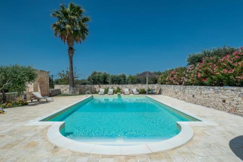 Villa Oasi dei Trulli by MMega — 4-Star Luxury Hotel in Santa Lucia, Italy