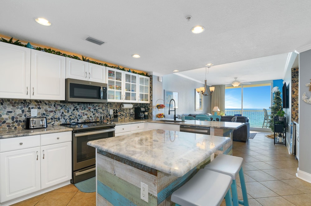 Majestic Beach Towers 2 404 - photo 18