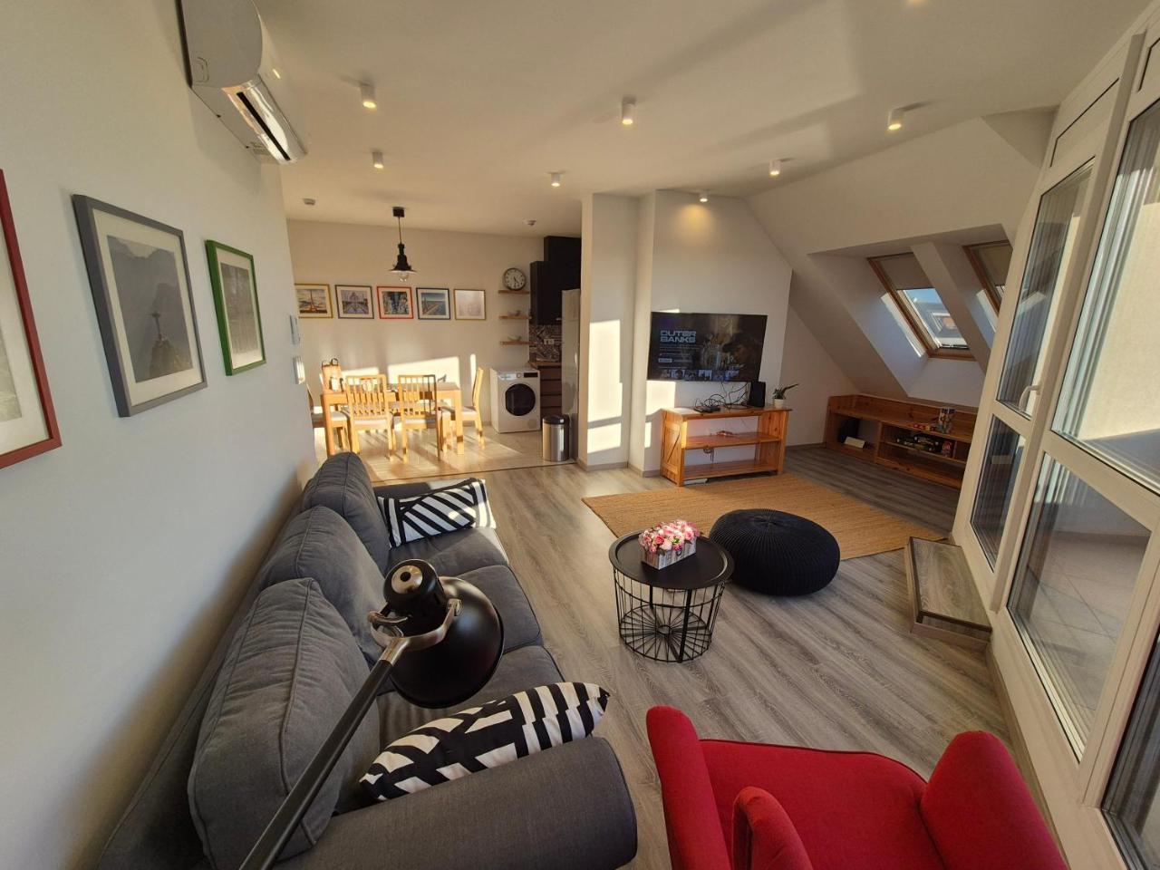 Jókai Corner Apartment — 4-Star Luxury Hotel in Debrecen, Hungary