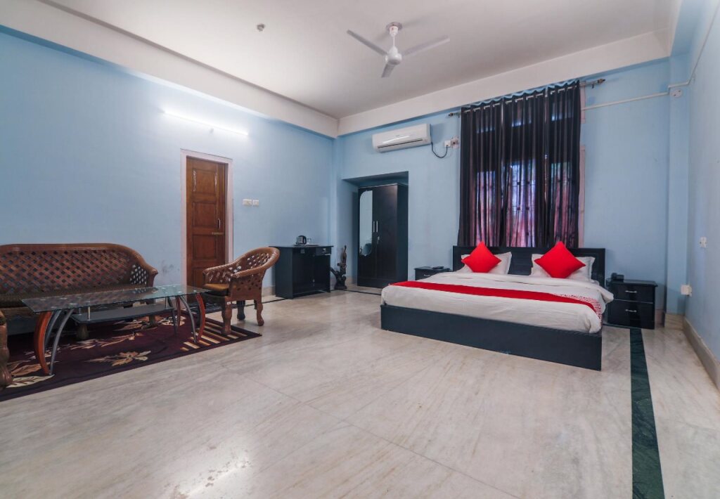 OYO Flagship 701876 Second Home Guest House