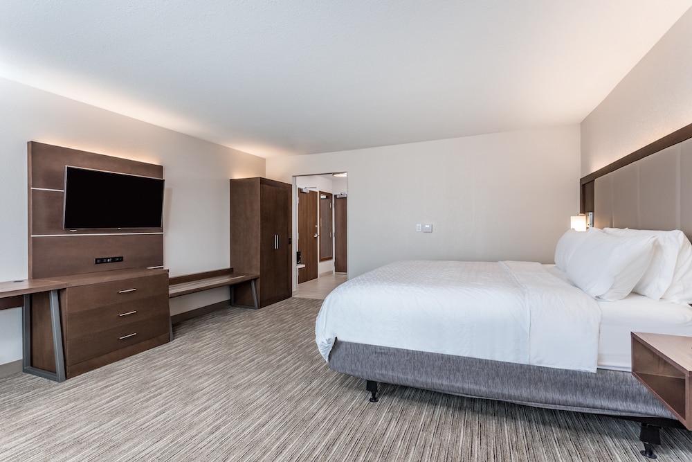 Holiday Inn Express & Suites Hammond by IHG - photo 5