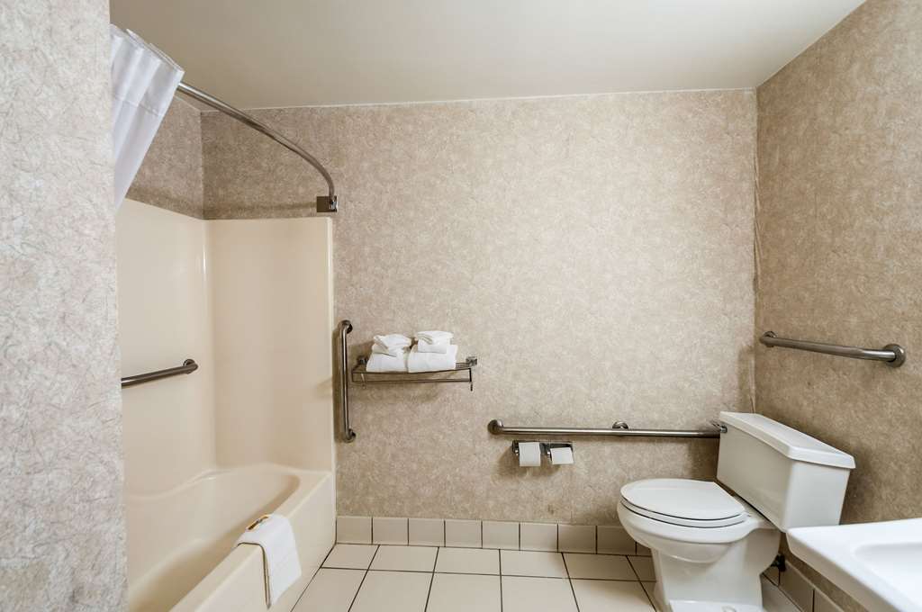 Quality Inn Solomons Beacon Marina - photo 16