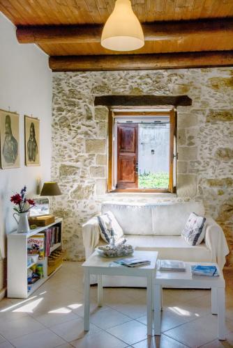 Nature Stone Retreat Between Balos & Elafonisi Beach Contactless Check In Mouri Nature House — 4-Star Luxury Hotel in Kissamos, Greece
