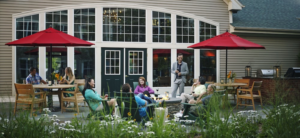 Green Mountain Suites Hotel - photo 22