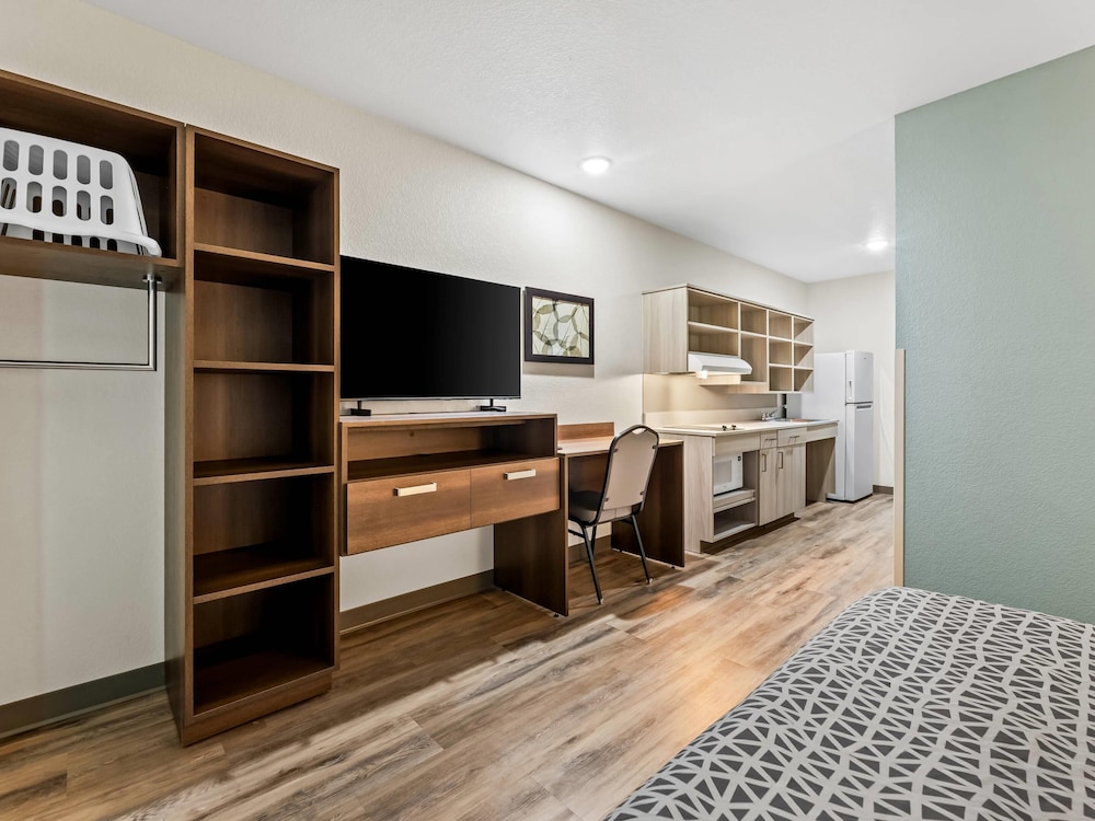 WoodSpring Suites Prattville Montgomery North - photo 11
