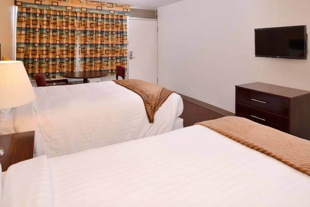 Red Carpet Inn Battleboro - photo 15