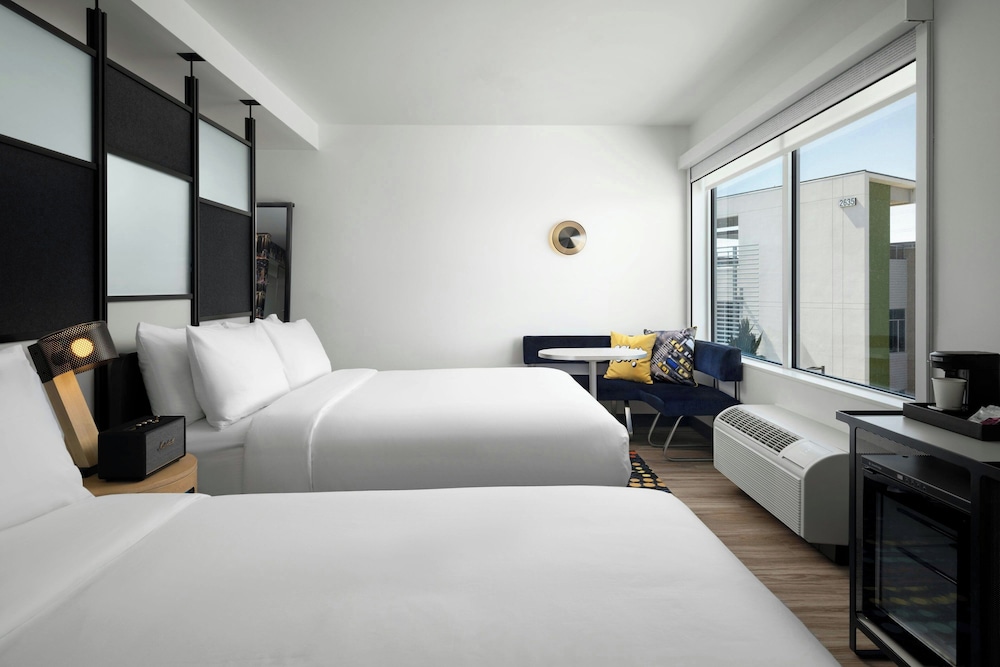 Aloft Henderson - photo 12