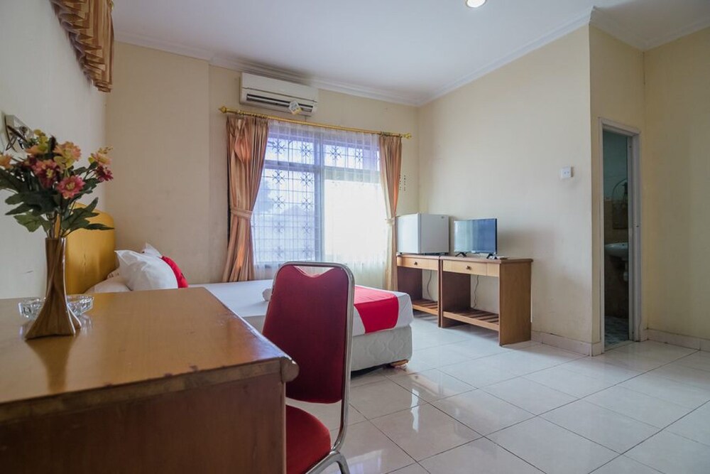 RedDoorz Syariah near Taman Bekapai 2 in Balikpapan, Indonesia