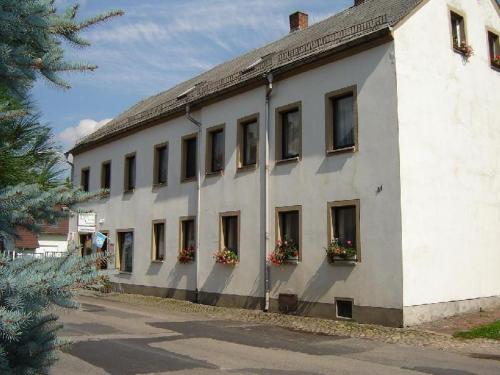 Zimmervermietung Heide Fiege — hotel in Hartmannsdorf