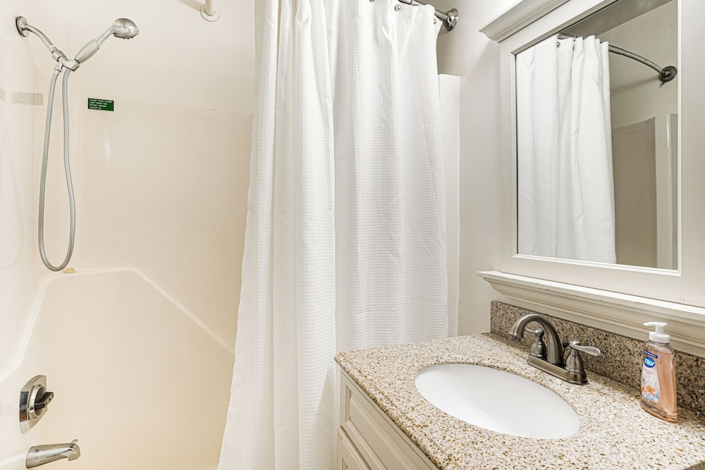 Hike Bike & Explore: Wintergreen Resort Condo - photo 13