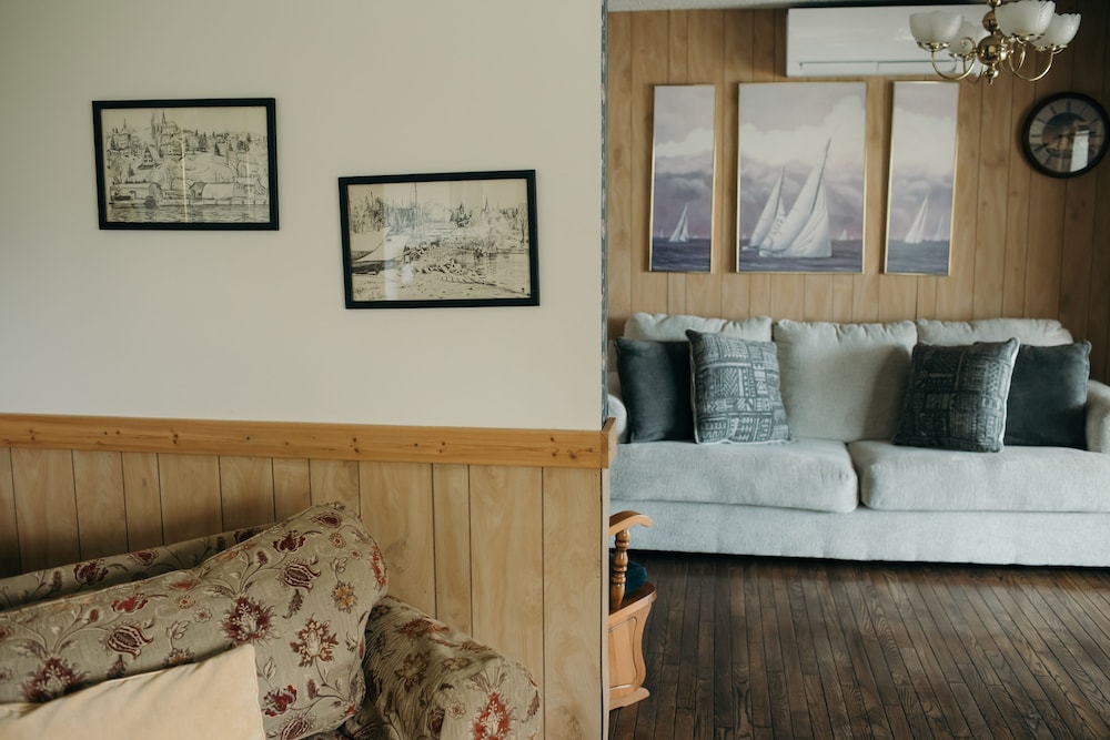 Seagull Bay Motel - photo 120