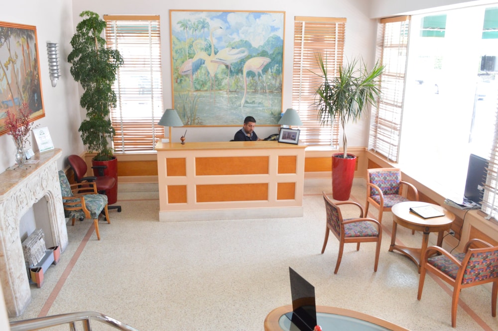 Viscay Hotel - photo 2