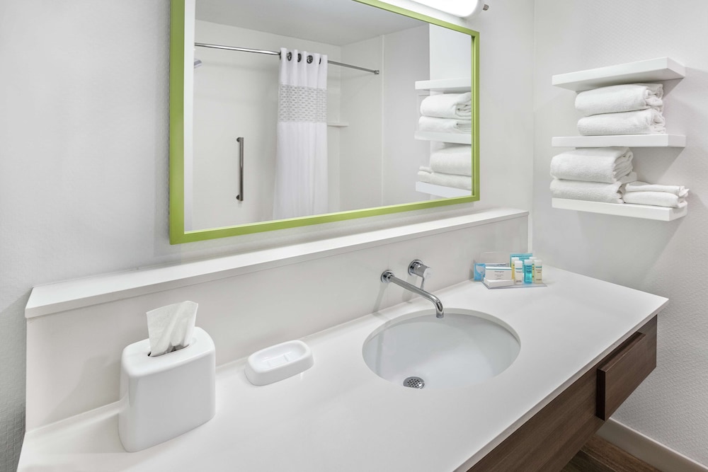 Hampton Inn & Suites by Hilton Portland Corpus Christi - photo 19