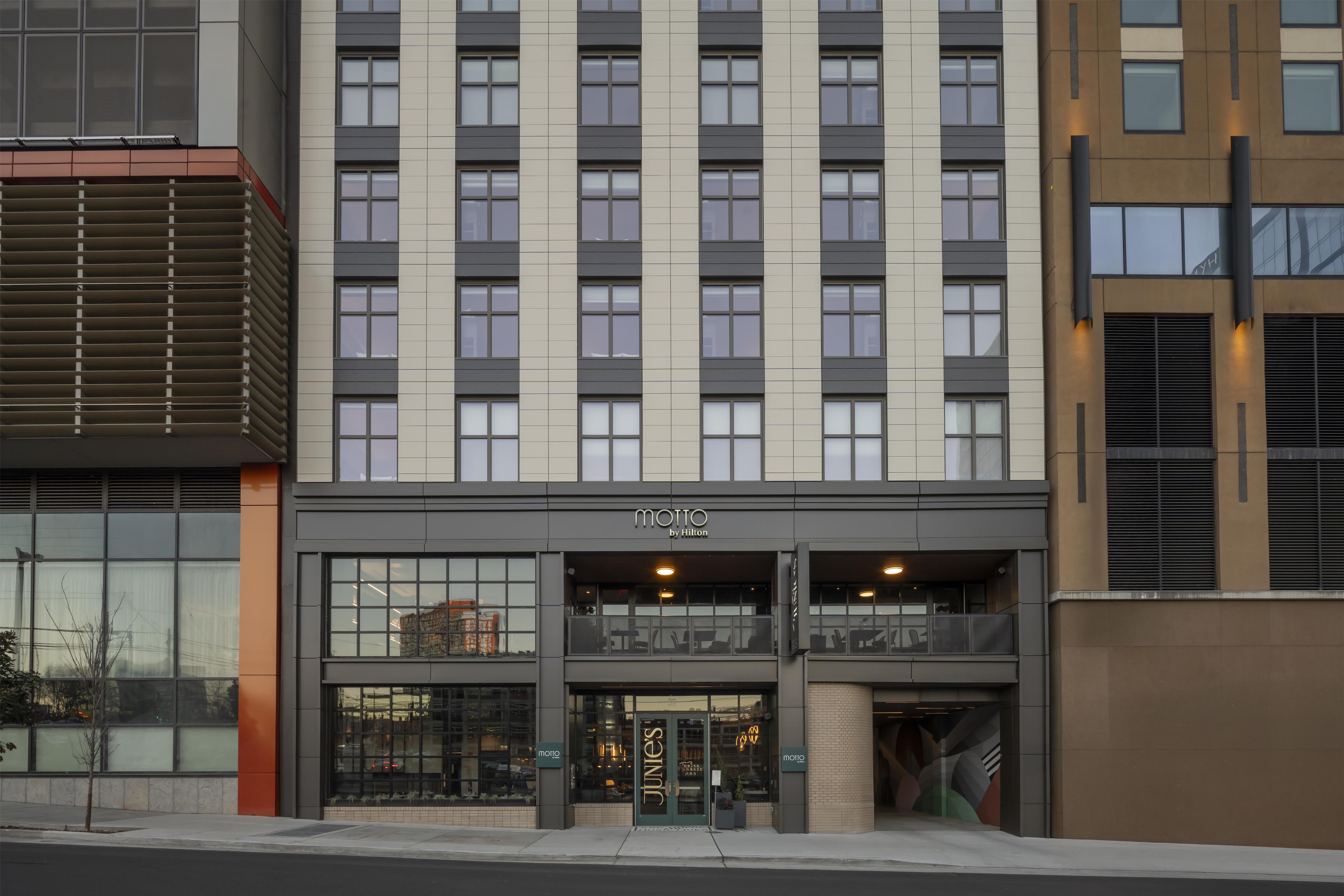 Motto by Hilton Nashville Downtown — 4-Star Luxury Hotel in Nashville, United States