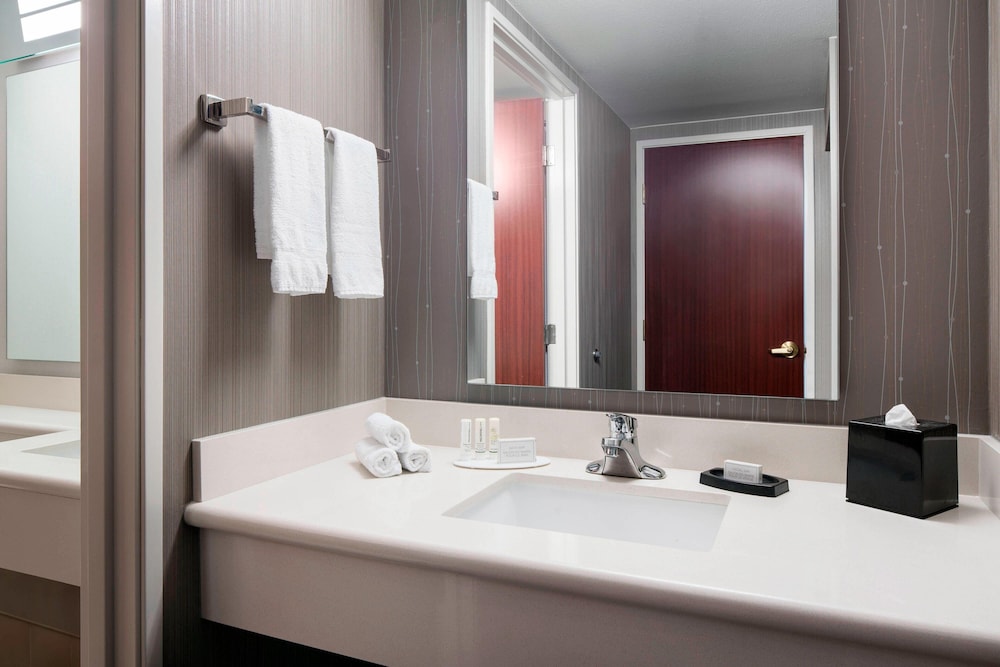 Courtyard by Marriott Seattle Federal Way - photo 11