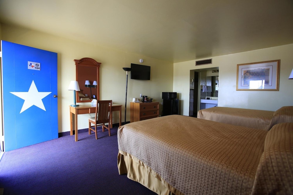 Shamrock Country Inn - photo 20